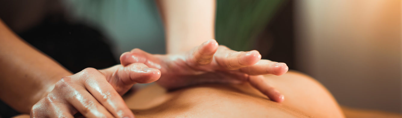Massage_AdobeStock_224368437
