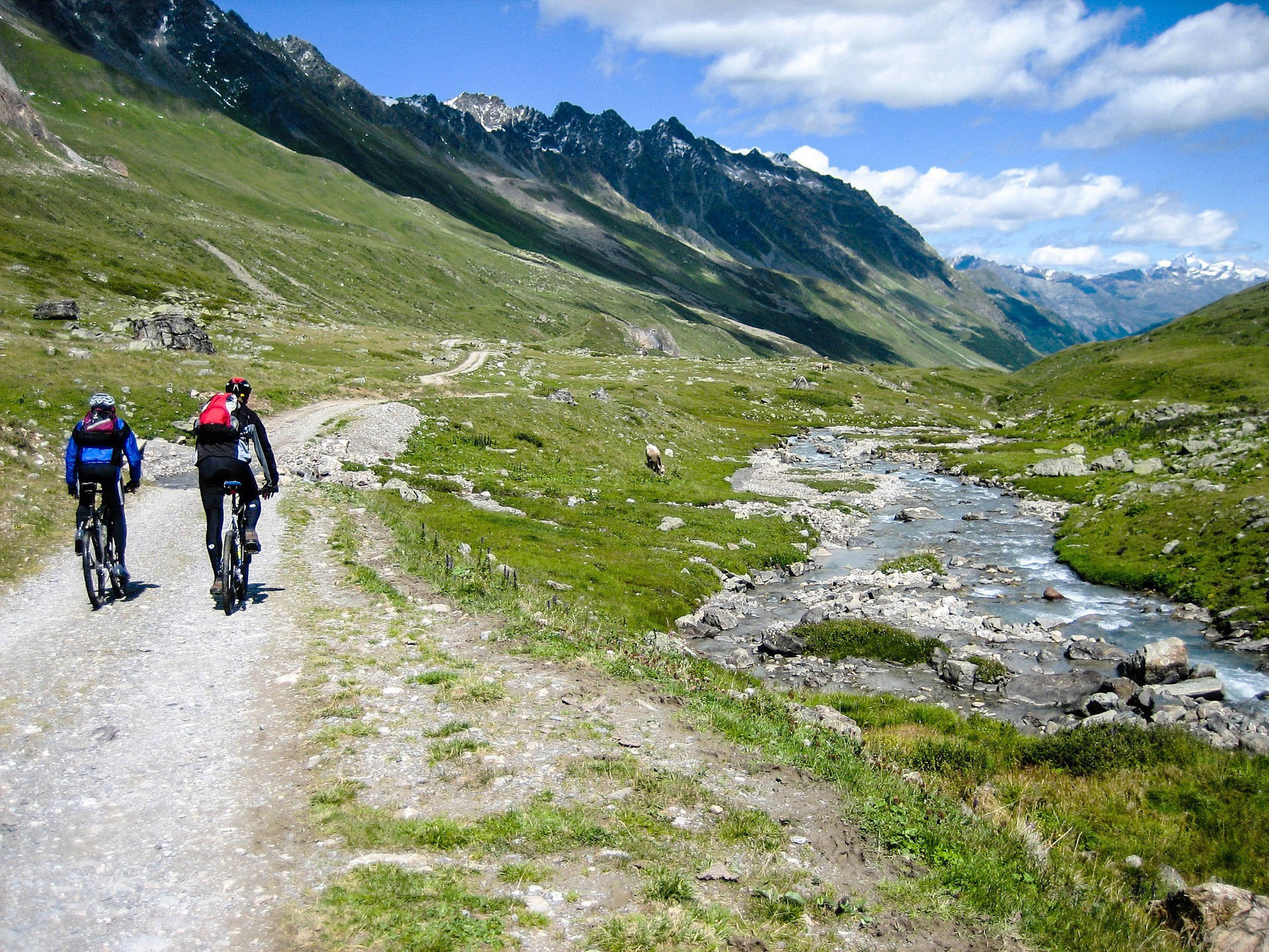 Lage - Enzianhtte Oberstdorf - Allgu - am Fue des Linkerskopf 2.455 m